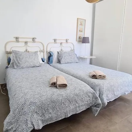 Centrico Con Terraza アレシフェ