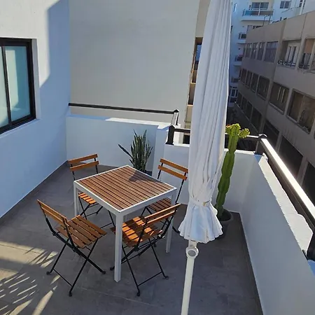 アパート Centrico Con Terraza アレシフェ